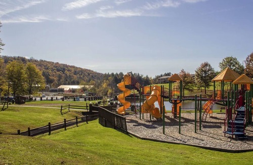 Town of Delaware Resort | Unbelievably priced week in the Catskills at The Villa Roma Resort & Spa
