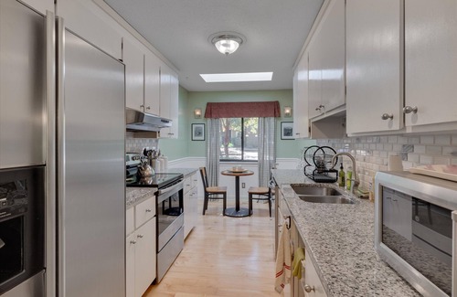 Carrboro House | UNC 3BR Retreat @ Village West