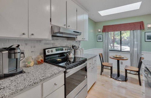 Carrboro House | UNC 3BR Retreat @ Village West