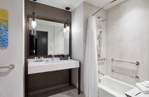 University Place Hotel | UNC Charlotte Marriott Hotel & Conference Center