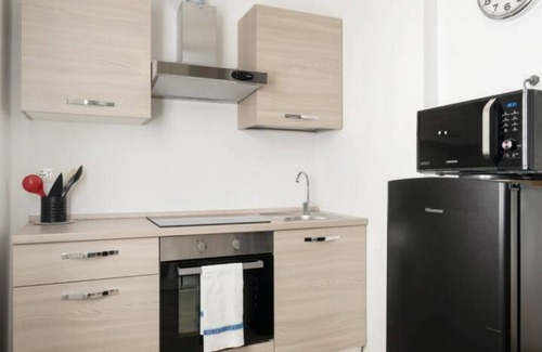 Santo Stefano Apartment | Under the porches Apartment! Near Porta Maggiore