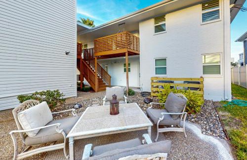 Del Mar Apartment | Under the Sea