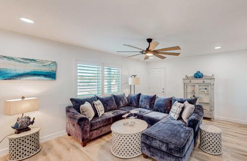 Del Mar Apartment | Under the Sea