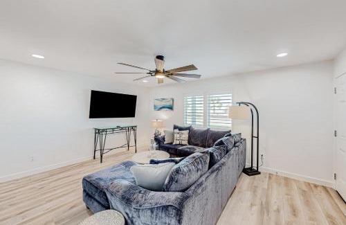 Del Mar Apartment | Under the Sea