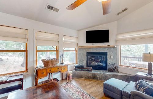 Shaver Lake House | Under The Stars