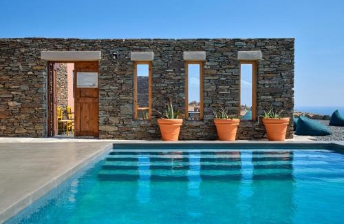 Exomvourgo Hotel | Under the Sun Cycladic Village