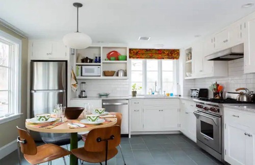 Hillsdale Cottage | Underhill Cottage