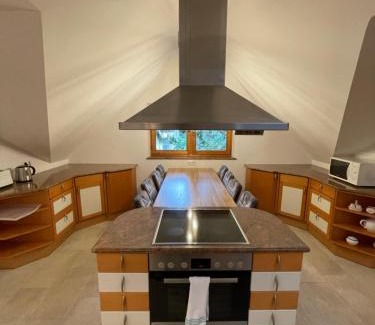 Liefering Apartment | undertheroof at