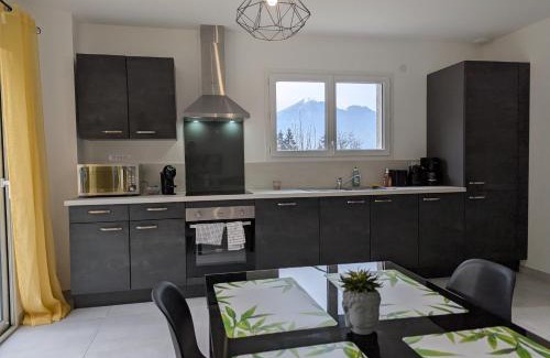 Marnaz House | Une Villa En Montagne