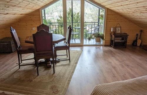 Borjomi Apartment | Unforgettable attic with balcony in Borjomi