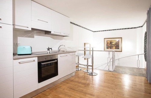 Rione V Ponte Apartment | Unforgettable Split Level Jacuzzi Suite Navona - Top Collection