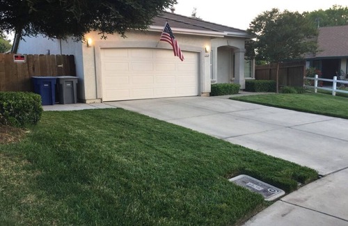 Merced House | Unfurnished Designer House. Sleeps 6.