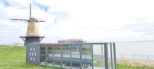 Vlissingen Apartment | Unieke Penthouse met royaal dakterras en Zeezicht VP085