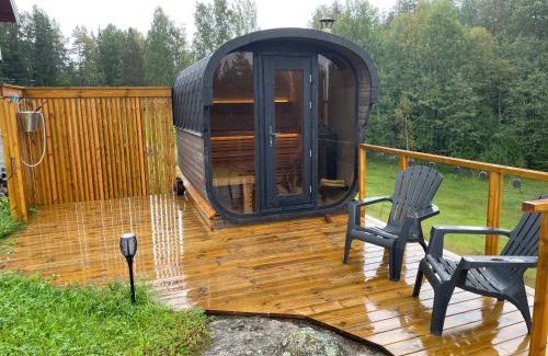 Gvarv Apartment | Unik overnatting i Stabbur/Minihus