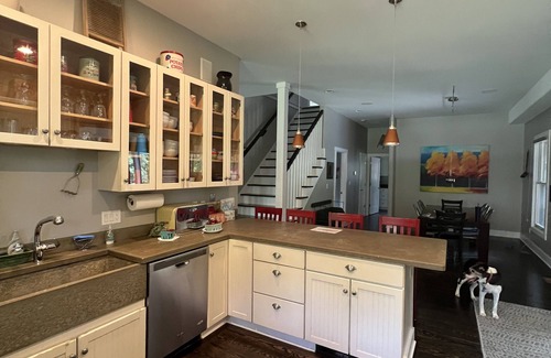 Union Pier House | Union Pier - Quick Walk to the Beach - Perfect big family house