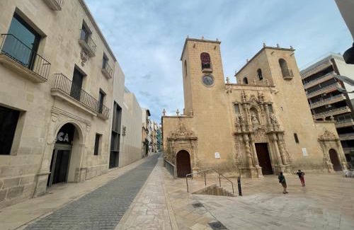 Alicante City Centre Apartment | UNIQ flats