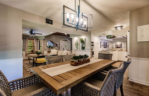 Desoto Lakes House | Uniqe Home in The Heart of Sarasota, 15 min to Beach, 10 min to Downtown!