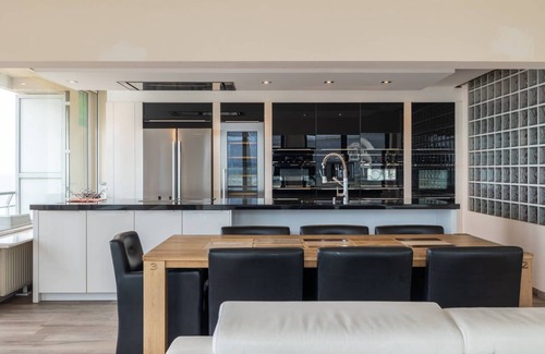 Ostend Apartment | Unique 4 bedroom apartment, luxuriously furnished with phenomenal sea views