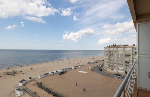 Ostend Apartment | Unique 4 bedroom apartment, luxuriously furnished with phenomenal sea views