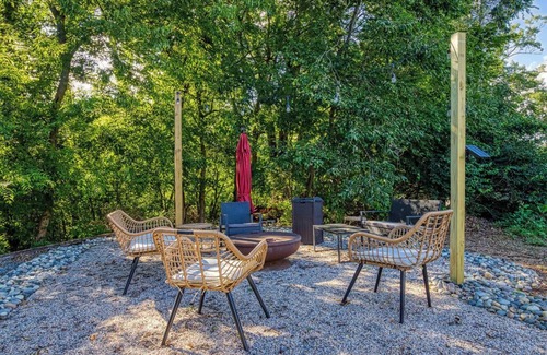 Kodak House | Unique 4Bed/3Bath A-Frame
