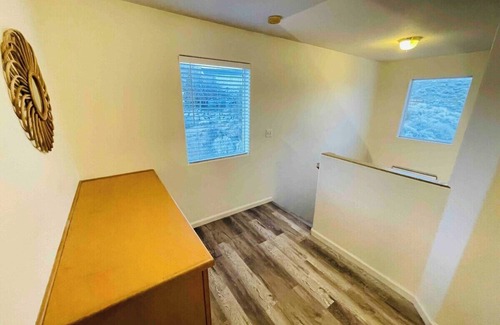 Northwest Reno House | Unique 8 beds 5TVs Pet Friendly House Sleeps 15