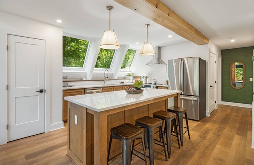 Lenoir Ski Chalet | Unique A-Frame cabin with Hot tub,Firepit,Jukebox
