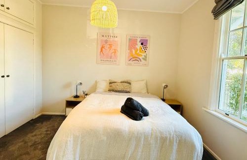 Wellington House | Unique and Cosy Cottage with a Sunny Garden