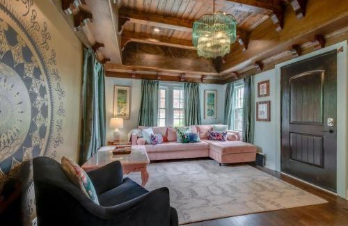 Inglewood House | Unique and Stylish East Nashville 3 Bedroom 2.5 Bath