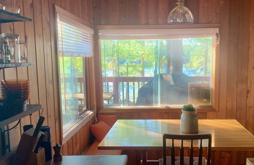 Tay Valley Cottage | Unique and tranquil cottage with panoramic lake views and tall pines