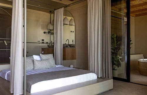 Karteros Resort | Unique Blue! Resort and Villas Adults Only