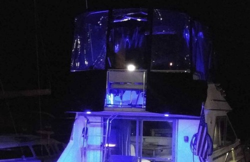 Washington Boat Rental | Unique Boating Getaway