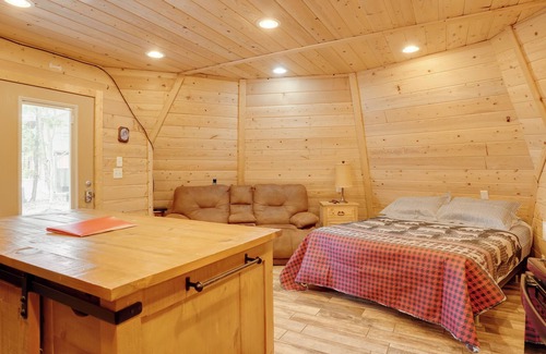 Bryant Cabin | Unique Bryant Vacation Rental w/ Private Hot Tub!