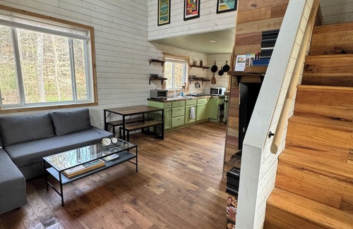 Eckerty Cabin | Unique Cabin Near Lake Patoka