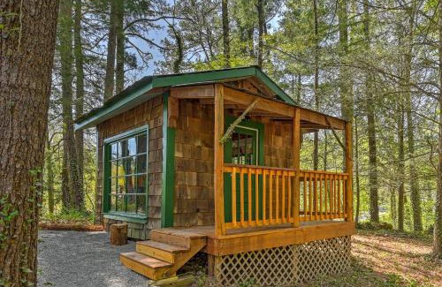 Leicester House | Unique Cabin With Hot Tub Close to Town