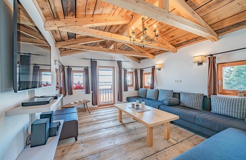 Kitzbuehel Ski Chalet | Unique, detached chalet with sauna in central location