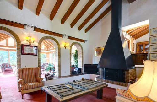 Casares Resort | Unique estate located in an enormous fenced plot with 3 properties. All private
