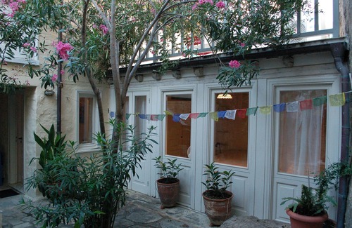 Plaka House | Unique Home in Plaka