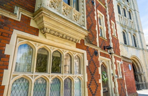 Bury St Edmunds House | Unique Iconic Townhouse within Central Cathedral Quarter