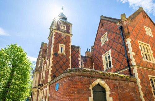 Bury St Edmunds House | Unique Iconic Townhouse within Central Cathedral Quarter