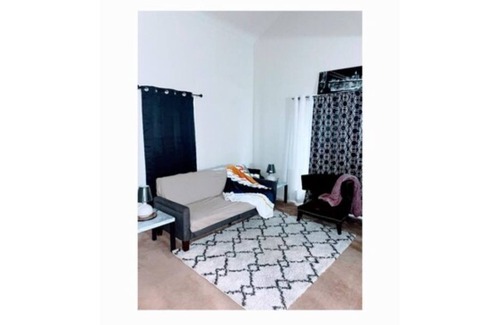 Garland Apartment | Unique loft apartment 20 min from downtown Dallas. Shopping & eating 2 min away.