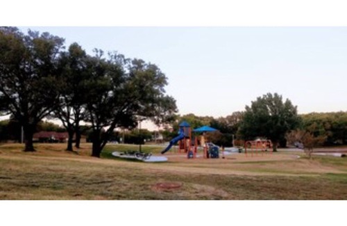 Garland Apartment | Unique loft apartment 20 min from downtown Dallas. Shopping & eating 2 min away.