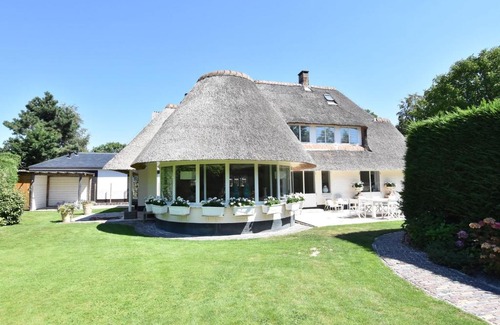 Bergen Villa | Unique luxury villa on the edge of the Bergerbos with sauna