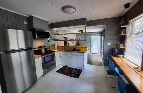 Hendersonville Apartment | Unique MidMod Apartment in heart of Hendersonville NC