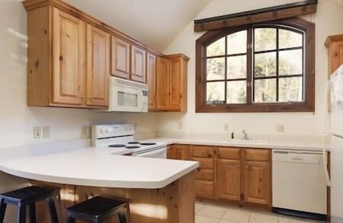 Aspen House | Unique Mountain Retreat, Just Minutes to the Core!