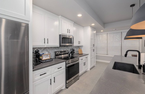 Kingston House | Unique Original Design, Upscale Fun at Lake Texoma