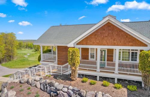 Bellaire House | Unique, Personalized open living condo, Golf, SKi, near Shanty Creek, WIFI