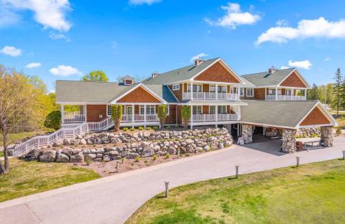 Bellaire House | Unique, Personalized open living condo, Golf, SKi, near Shanty Creek, WIFI