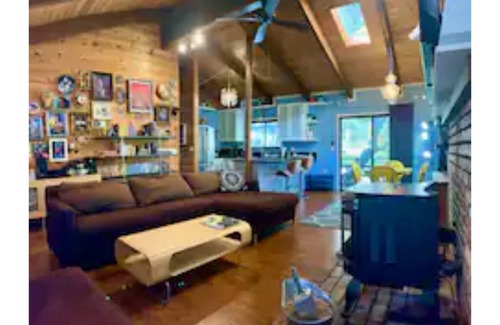 Pine Mountain Club Cabin | Unique private Forest mountain Getaway