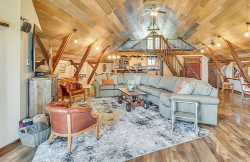 Stevens County House | Unique, Renovated Barn Vacation Rental in Donnelly