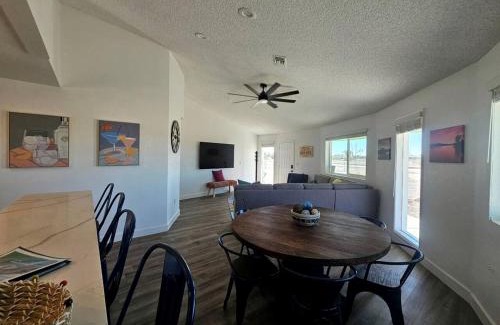 Big River House | Unique Round Cabin Ideal for Groups Getaways in California